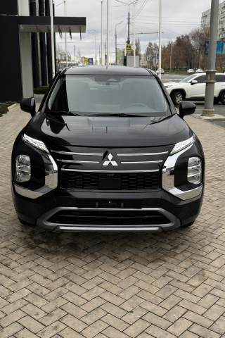 Новий Mitsubishi Outlander INTENSE 2025